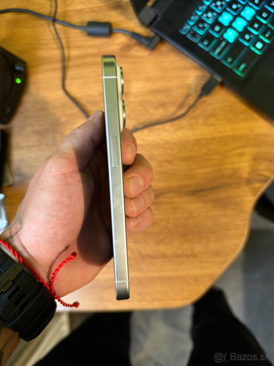 iPhone 15 pro white titanium 128GB - 5