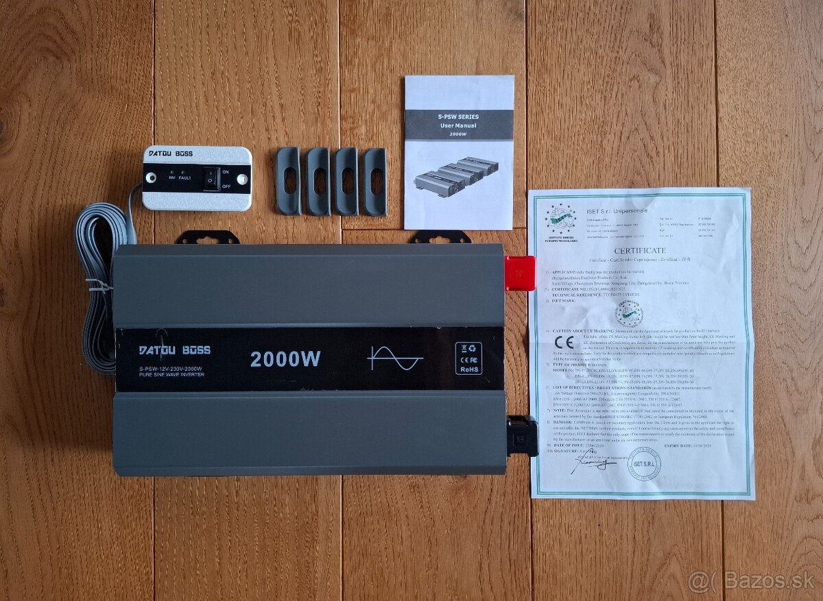 DATOU BOSS menič napätia 2000 W 12 V na 230 V - 5