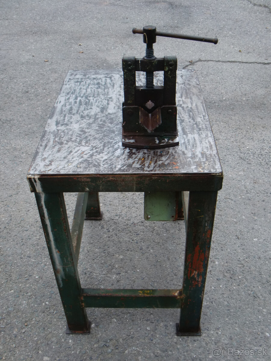 Predám kovový masívny dielenský ponk na stavbu - 5