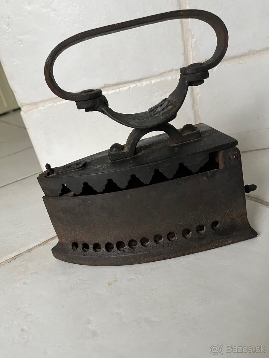 Starožitná žehlička - 5