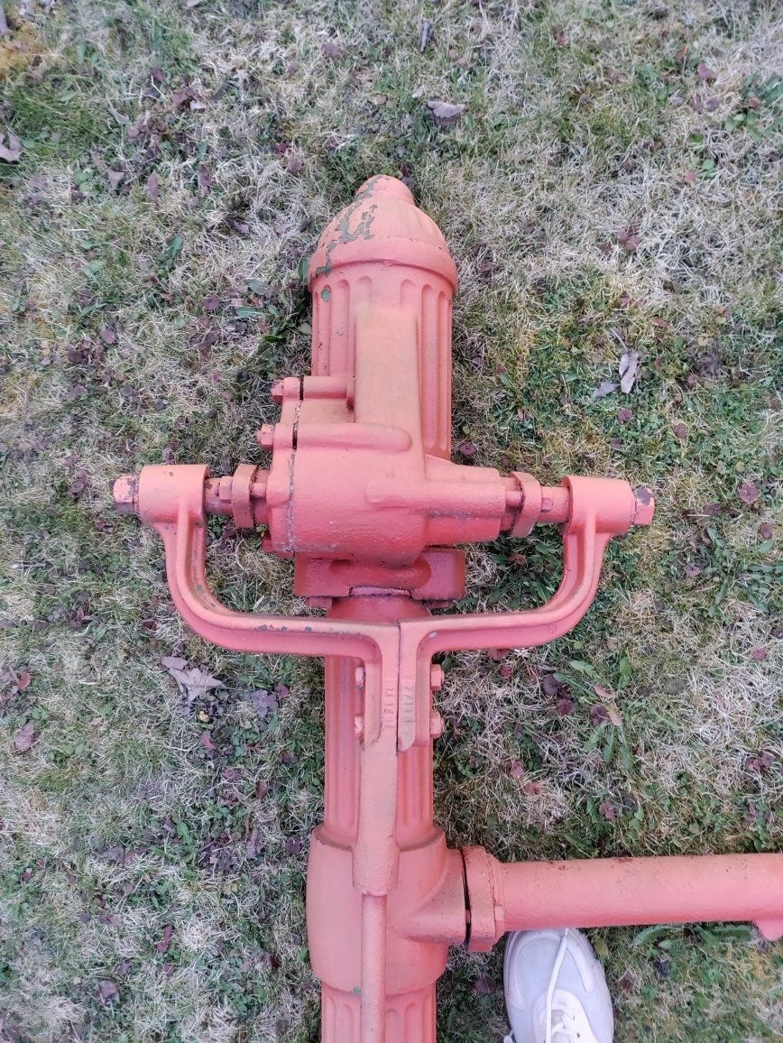 Retro liatinová pumpa - 5