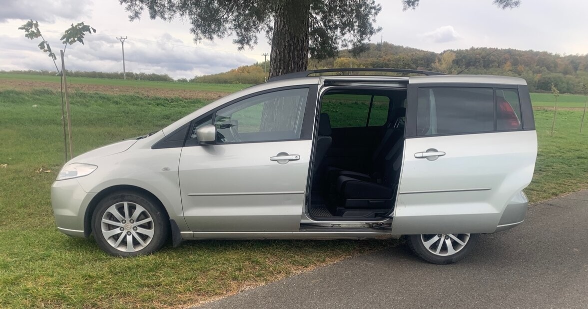 Mazda 5 2.0 Diesel 7miestne - 5
