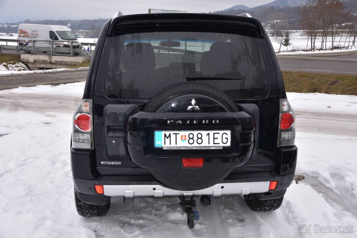 Mitsubishi Pajero - 5