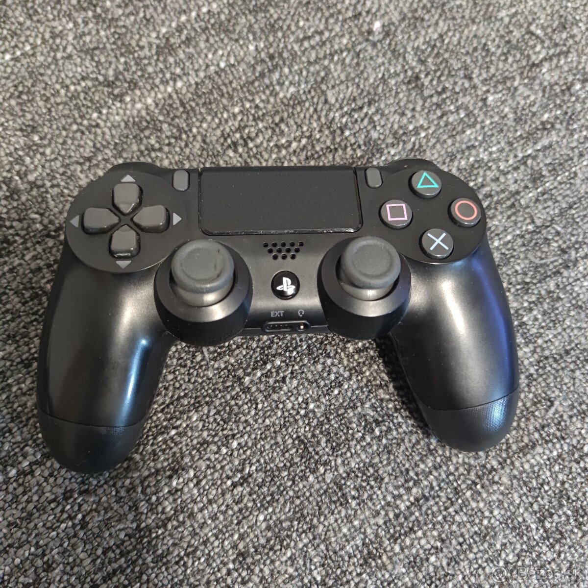 PS4 500GB + ovládač + 2x hra - 5