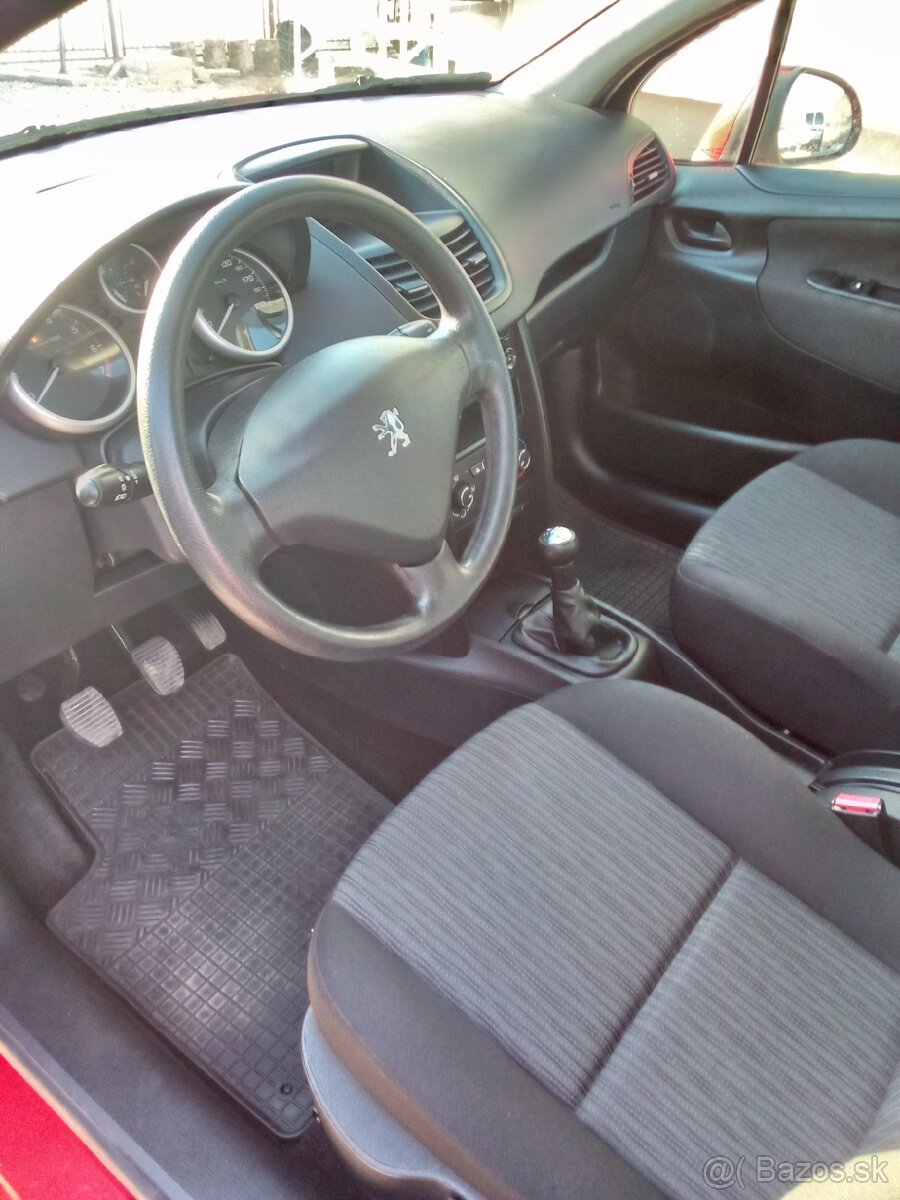 Predám Peugeot 207,1,4benzin - 5