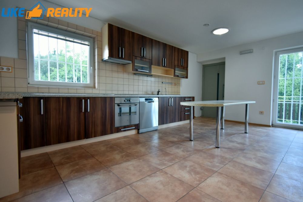 Novostavba /10r/ s výťahom v tichej uličke Martin Stráne - 5