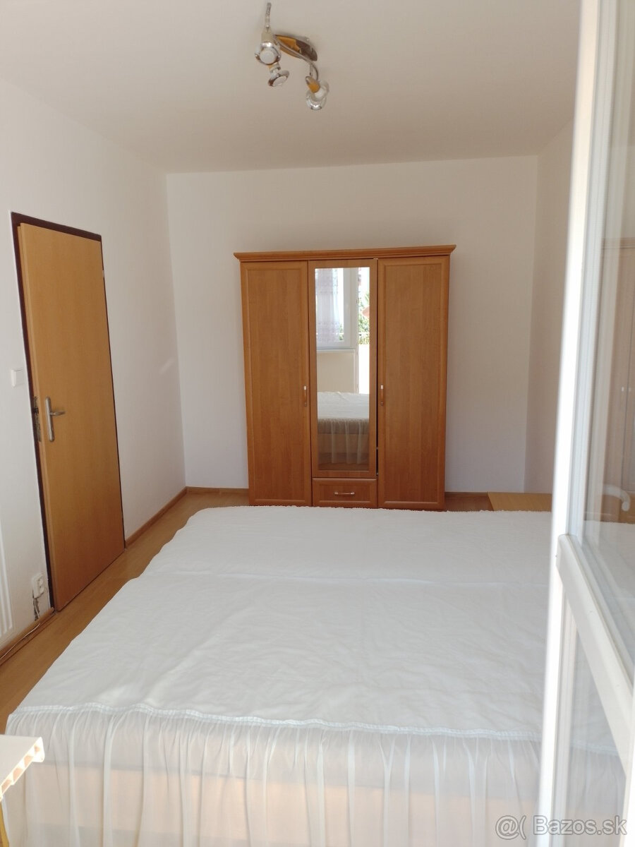 3 izbovy byt na prenajom - 5