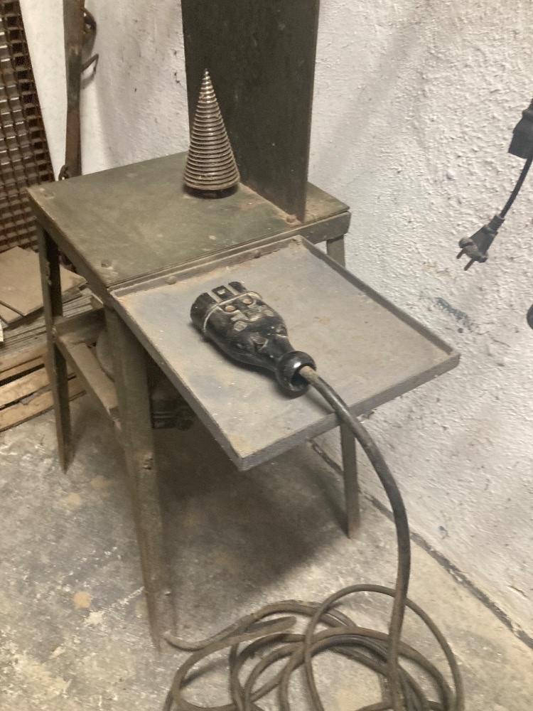 ŠTIEPAČKA NA DREVO - 5