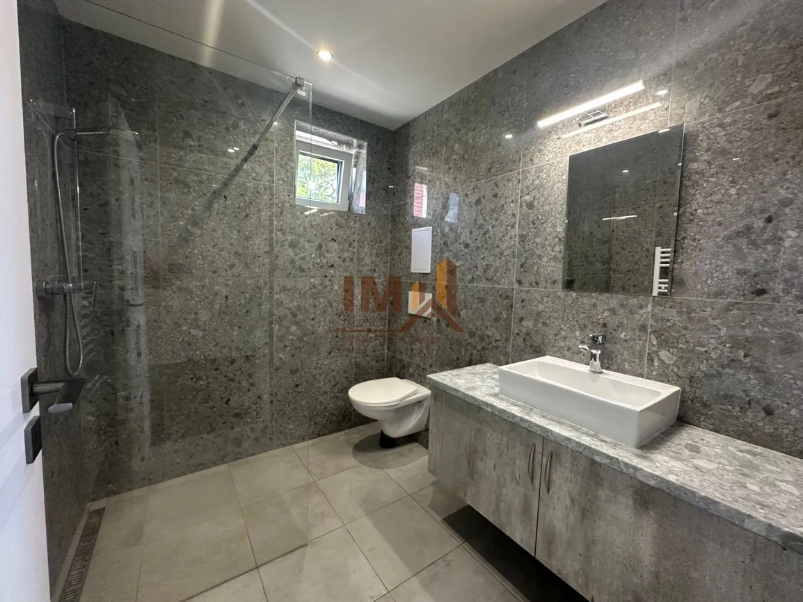 PRENÁJOM ZARIADENÝ 2i BYT - NOVOSTAVBA - BALKÓN - PARKOVISKO - 5