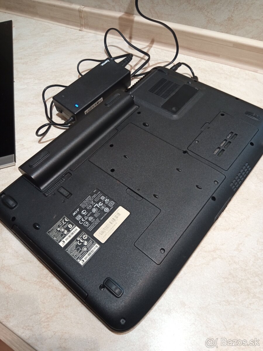 Acer Aspire 5738ZG - 15,6", Win10, 4GB RAM, 500gb hdd, HDMI - 5