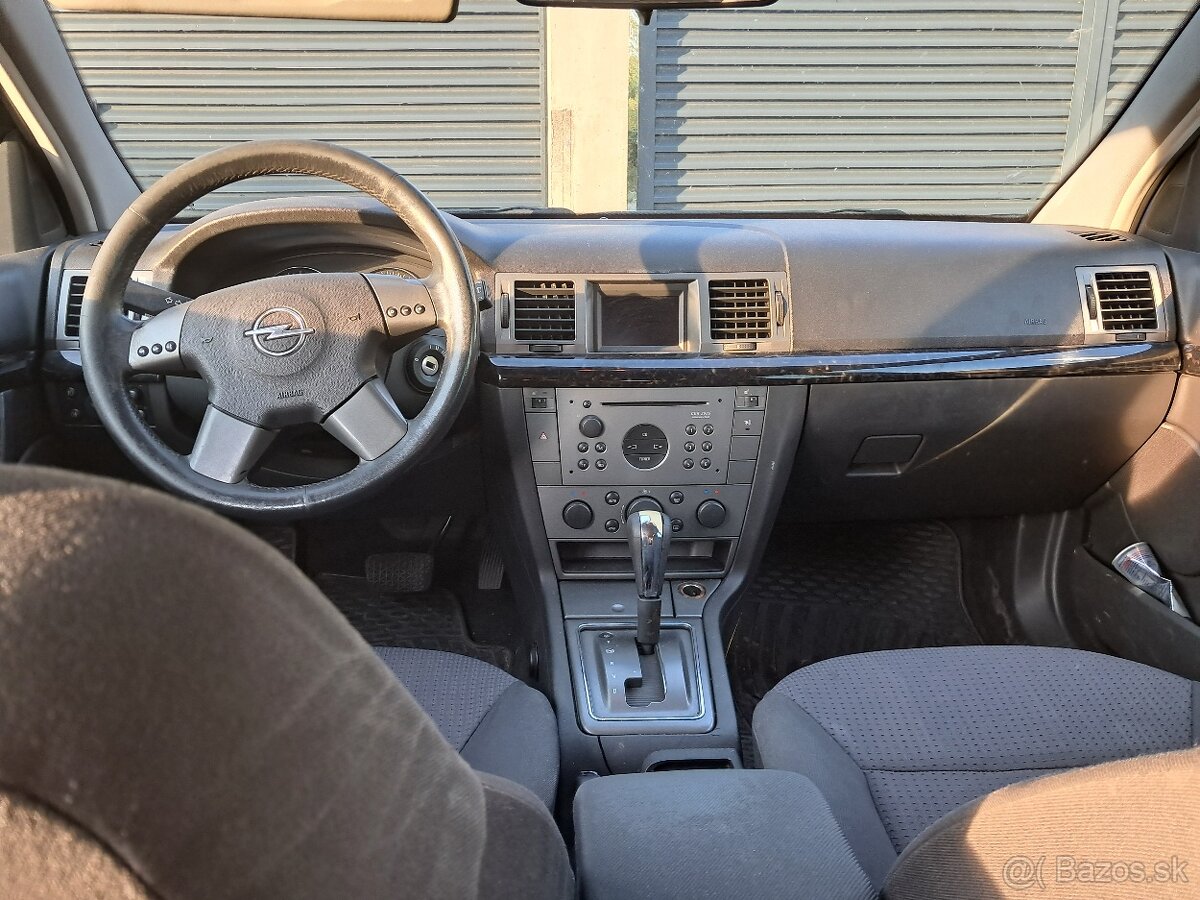 Opel Signum 2.2 DTI 16V A/T - 5