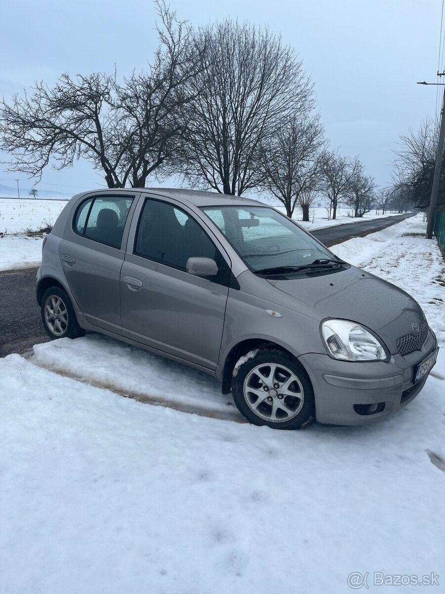 Toyota yaris - 5