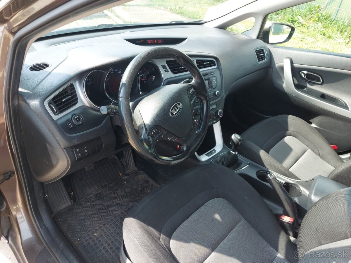 Kia Ceed Combi 2012 - 2017 náhradní díly - 5