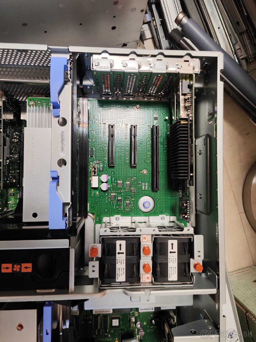 Predám server IBM Power 740 - 5