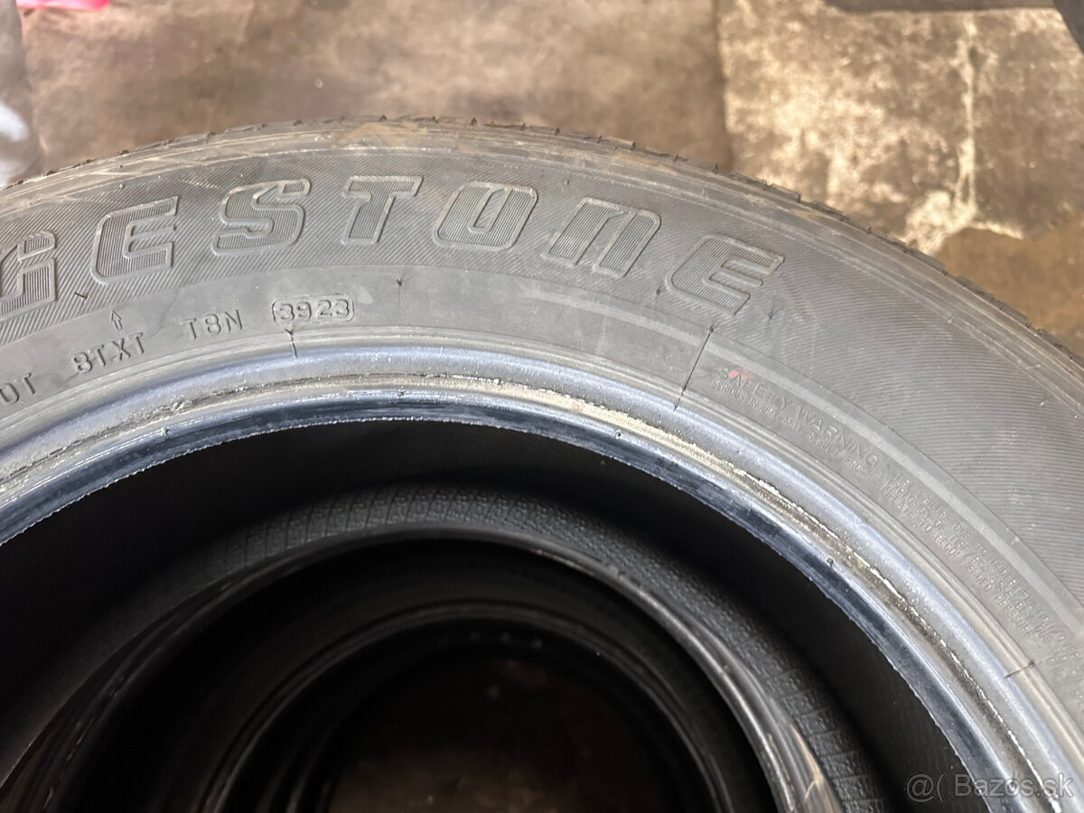 4ks Bridgestone Dueler H/T 265/60 R18 110H
