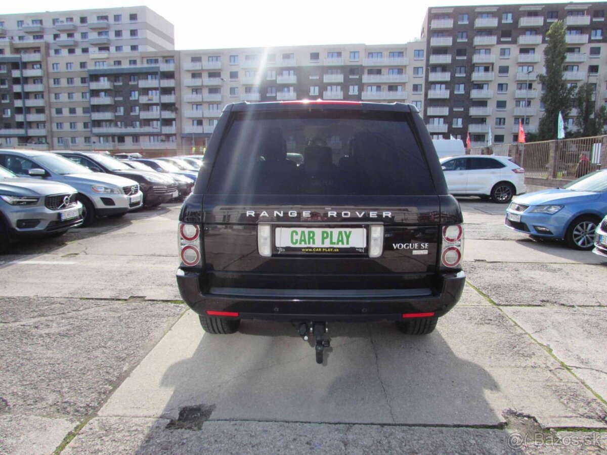 Land Rover Range Rover Vogue 4.4 TDV8 SE - splátky 380,-€