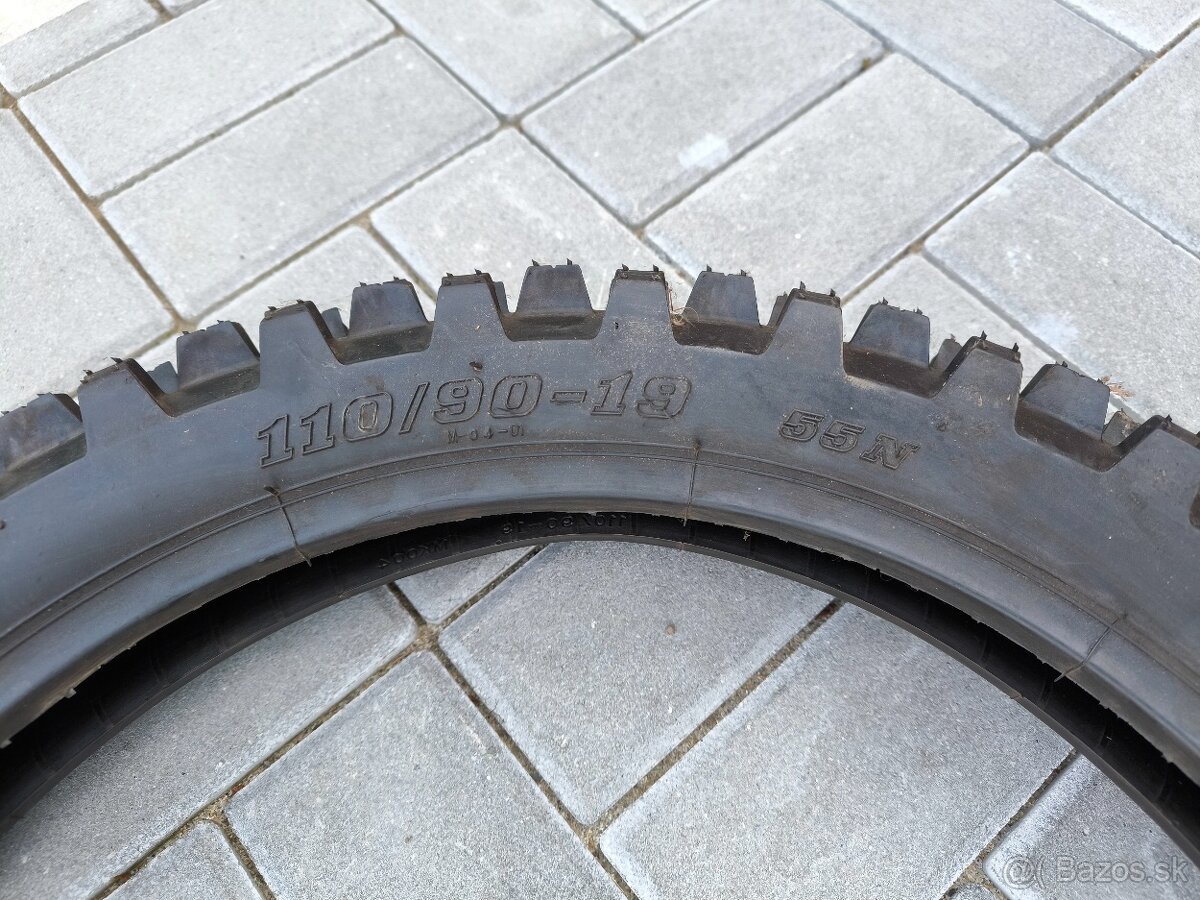 110/90-19