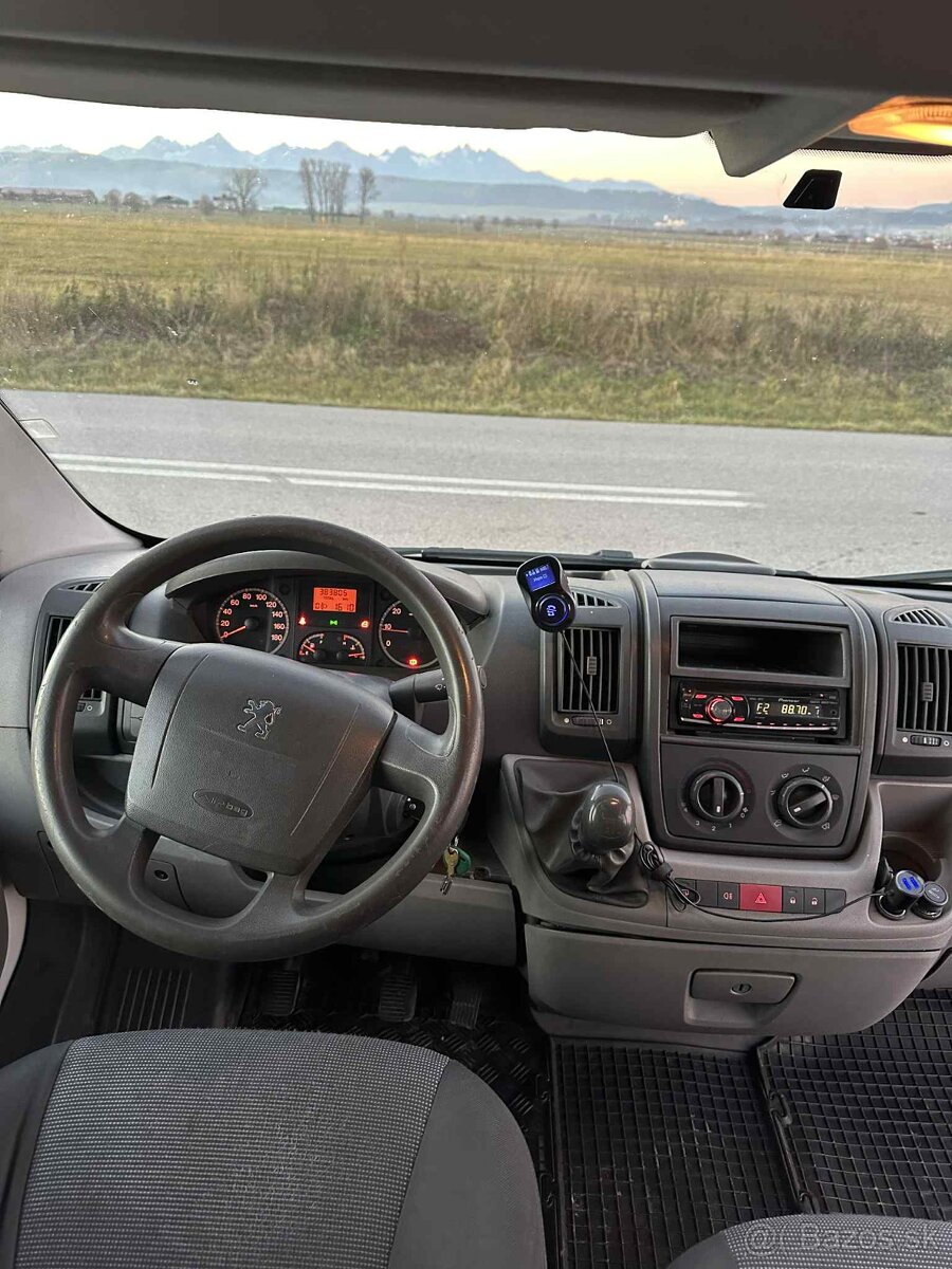 Peugeot Boxer 2.2 HDi 88 kW - 6 miest. dodávka, STK/EK 10/27 - 5