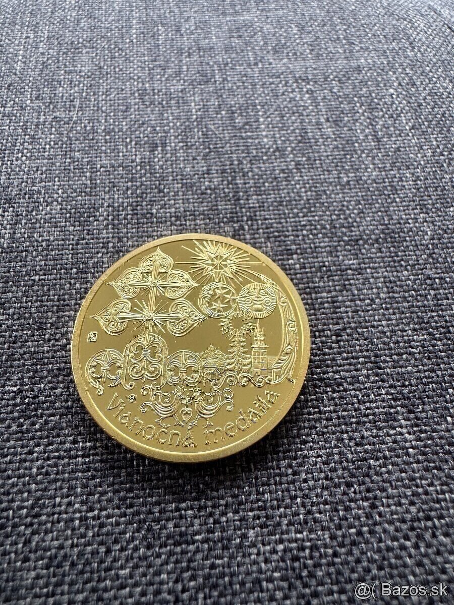 Medaila mosadzná pozlátená - Vianočná medaila v kapsli 19 g - 5