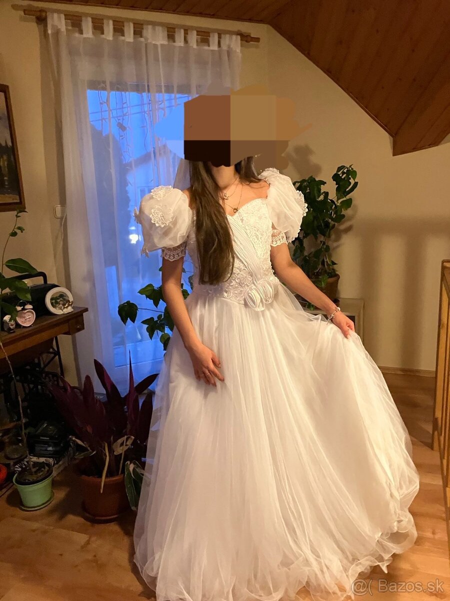 Svadobné šaty so závojom - 5