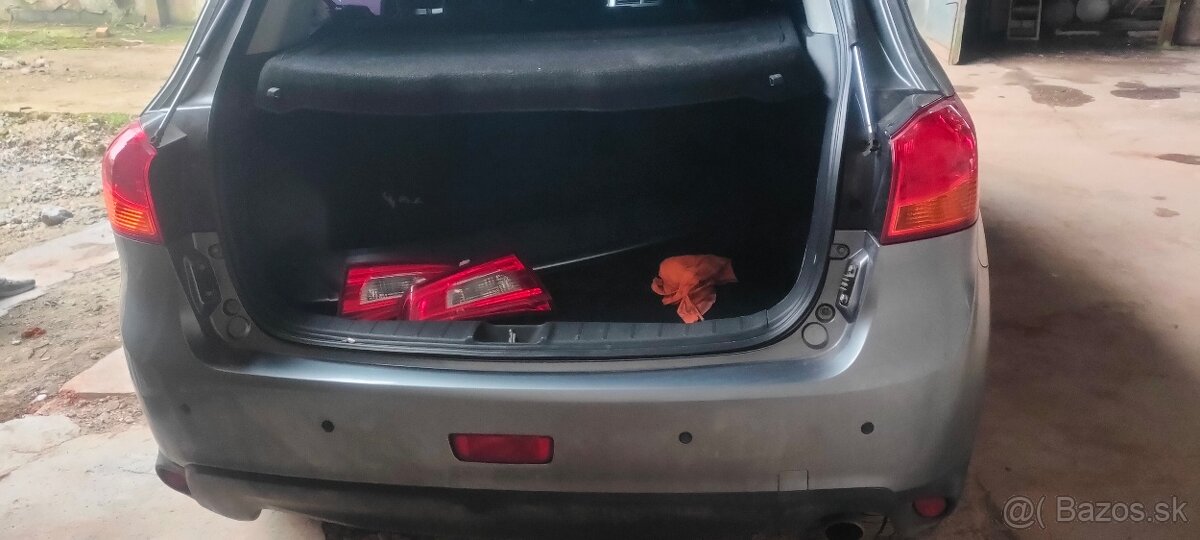 Rozpredám na náhredné diely Mitsubishi ASX 1.8 Di-D - 5
