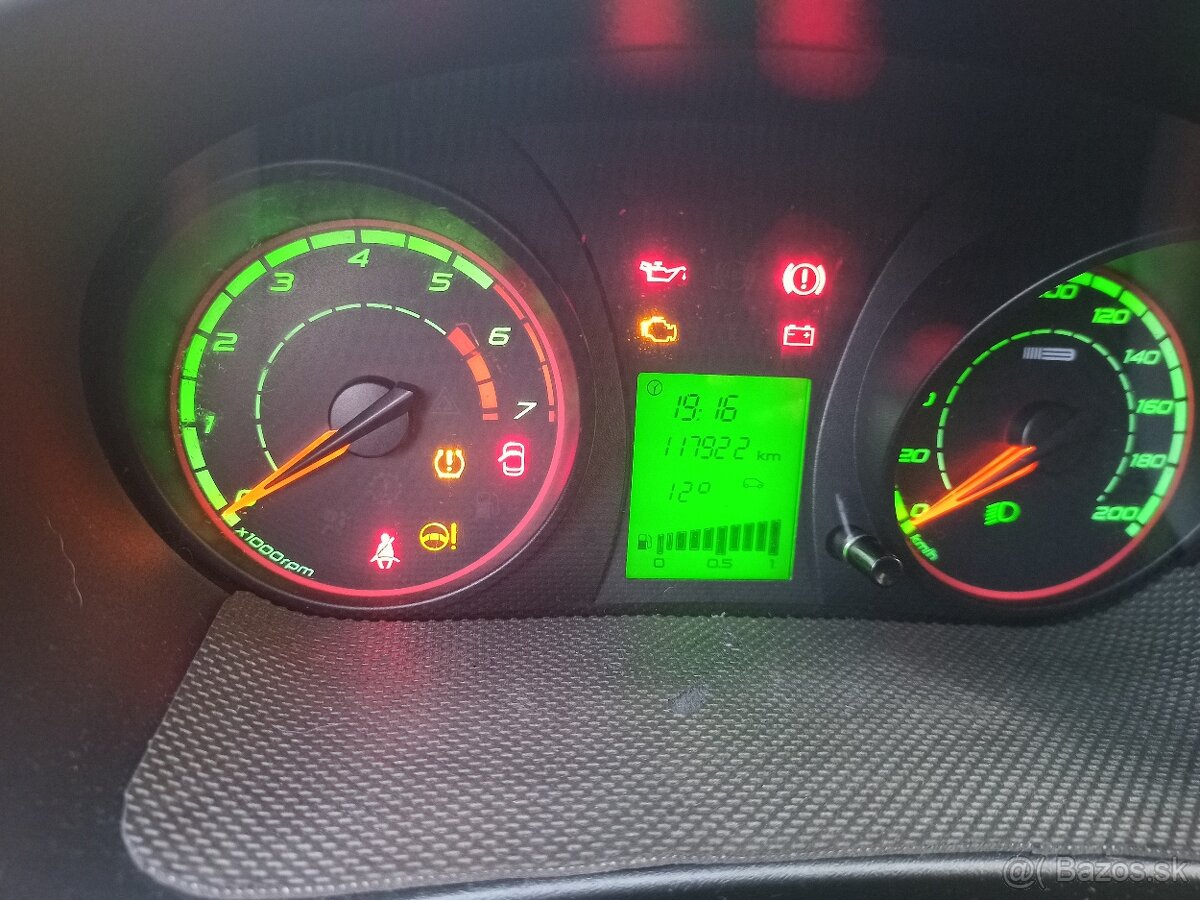 Predám Lada Kalina Cross, 1. majiteľ - 5