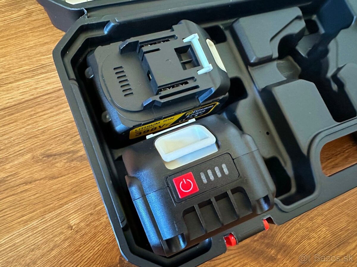 AKU bezuhlíková reťazová píla s mazaním 2x 20 lišta 3x reťaz - 5