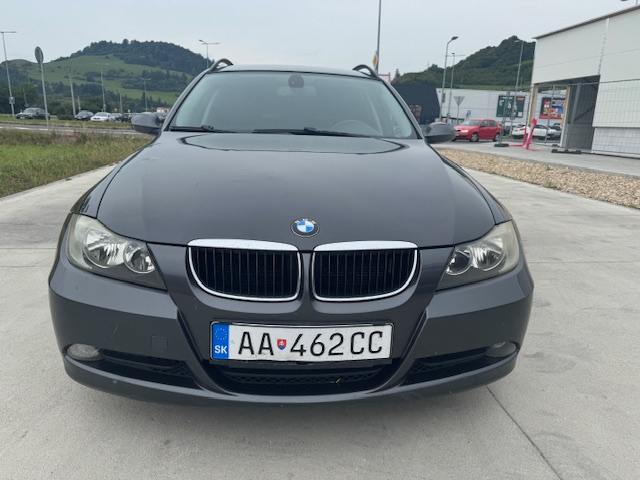 BMW Rad 3 Touring 320d AKONTACIA OD 0% - 5