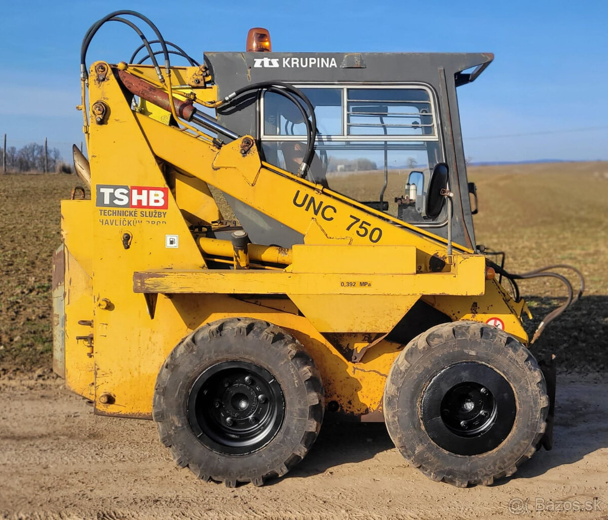 UNC 060 Locust 750 - 5