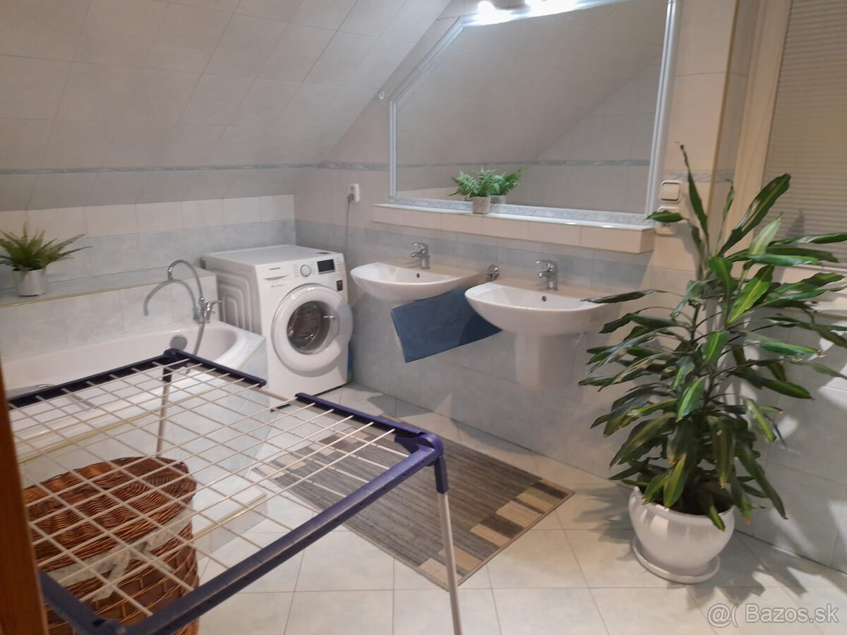 Prenajmem dom/izby v Bobrove - 5