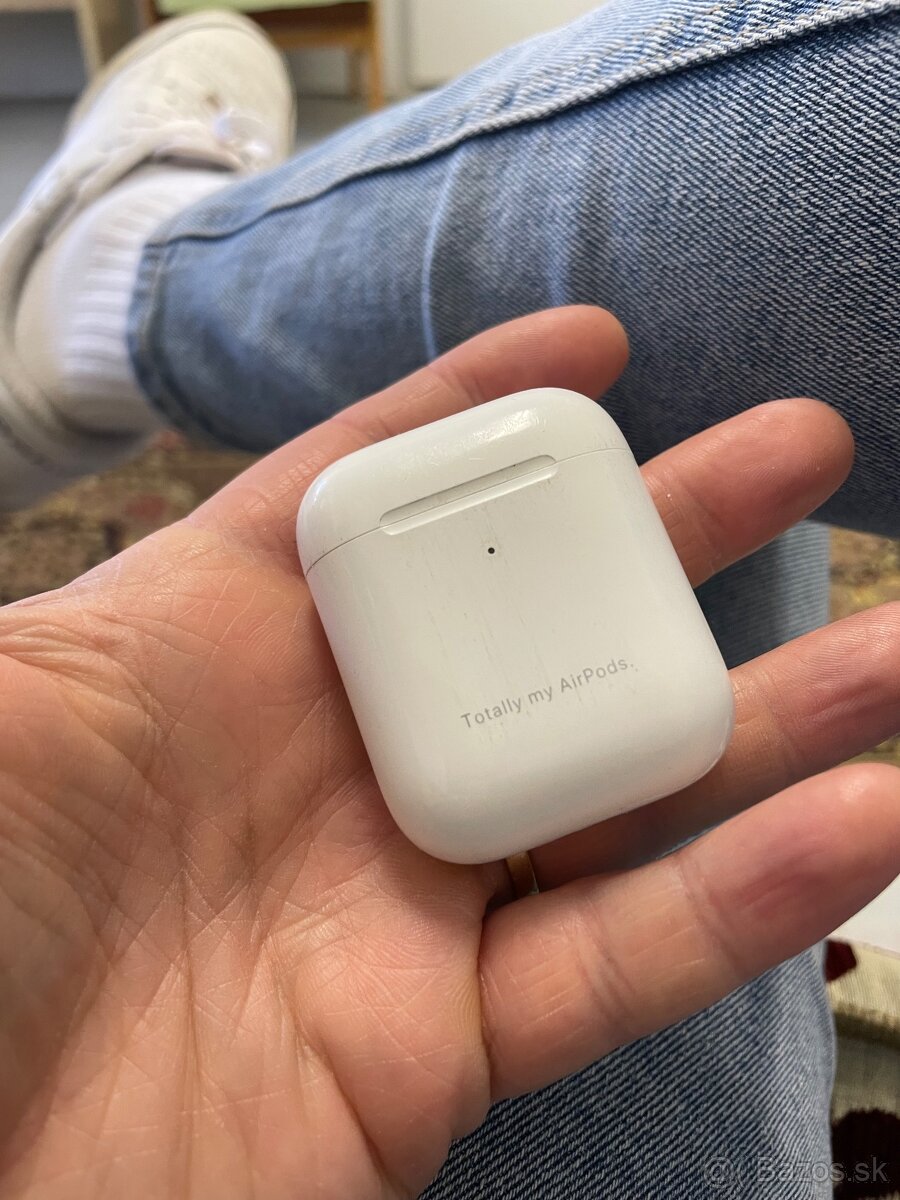 Apple airpods 2 s bezdrotovym nabíjacím puzdrom - 5