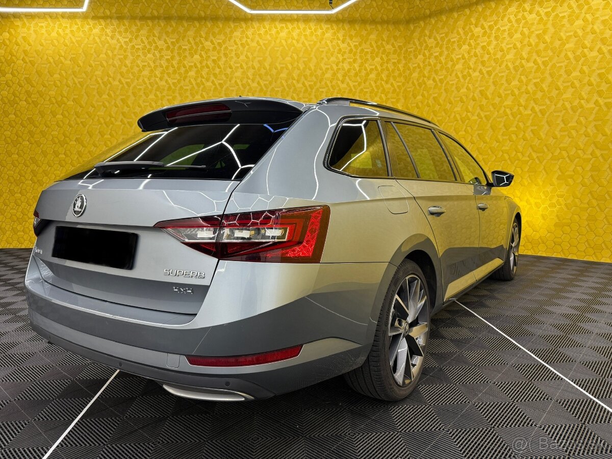 Superb Combi 2.0 TDI 4x4 Sportline - 5