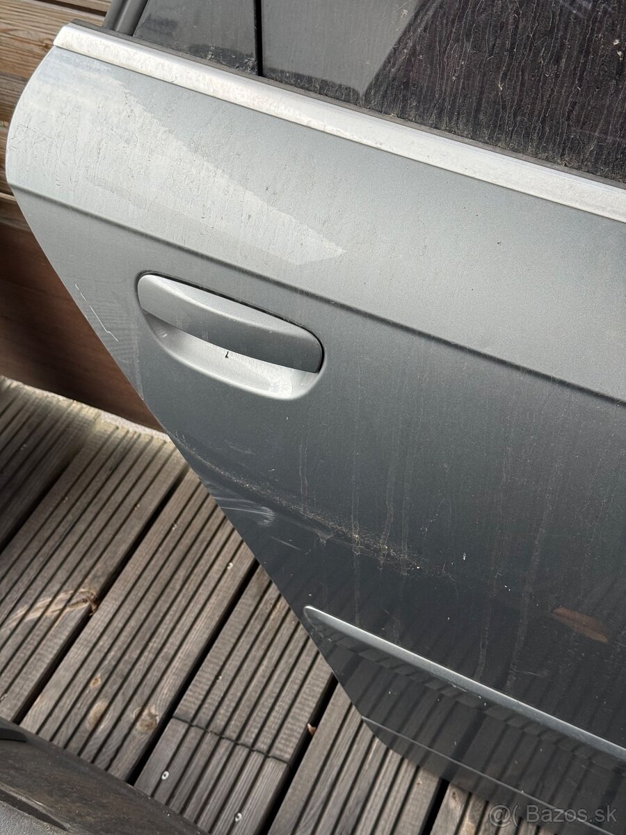 Audi A4 b7 zadné dvere - 5