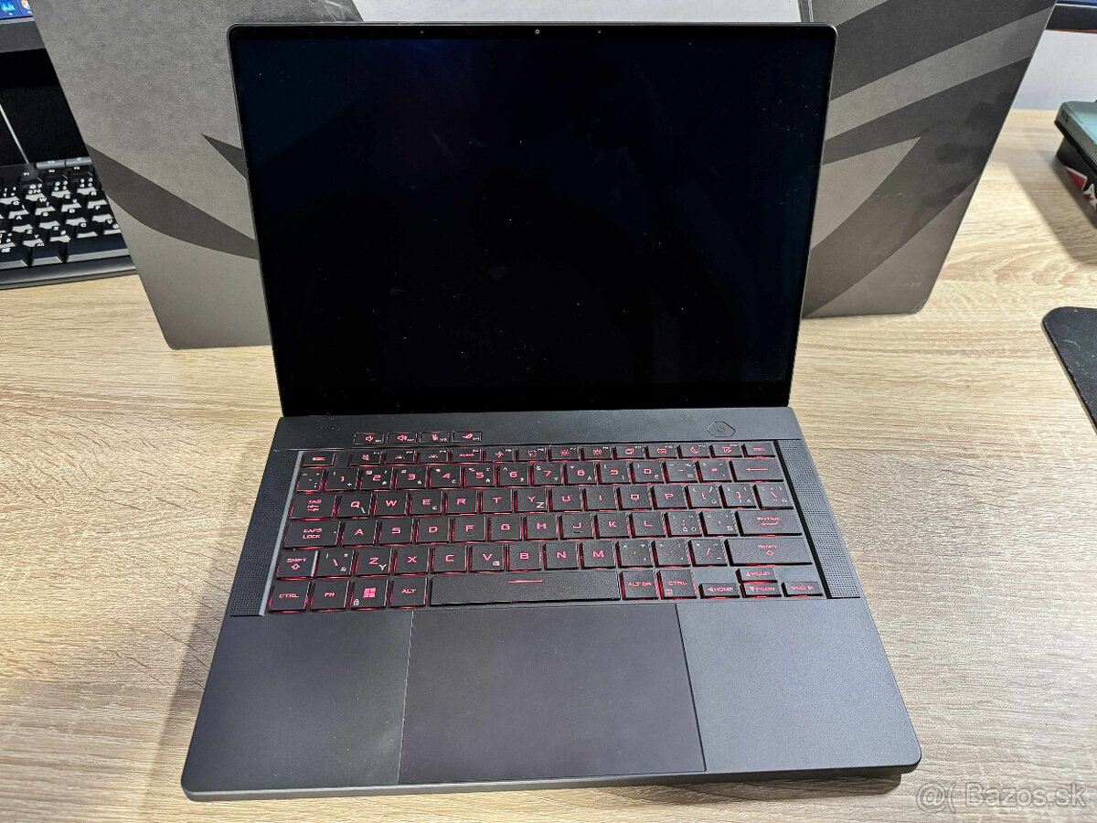 Asus ROG Zephyrus G14 R7/4050/32GB/2TB - 5