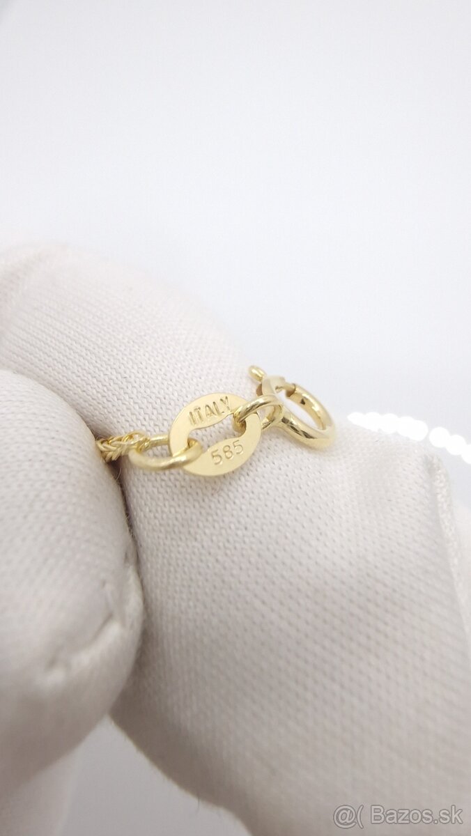 Zlatý náhrdelník so zeleným kameňom - 5