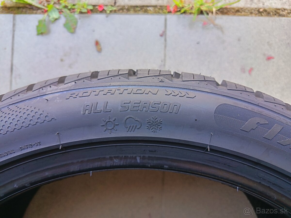 celoročne pneu 245/40 R18 - 5