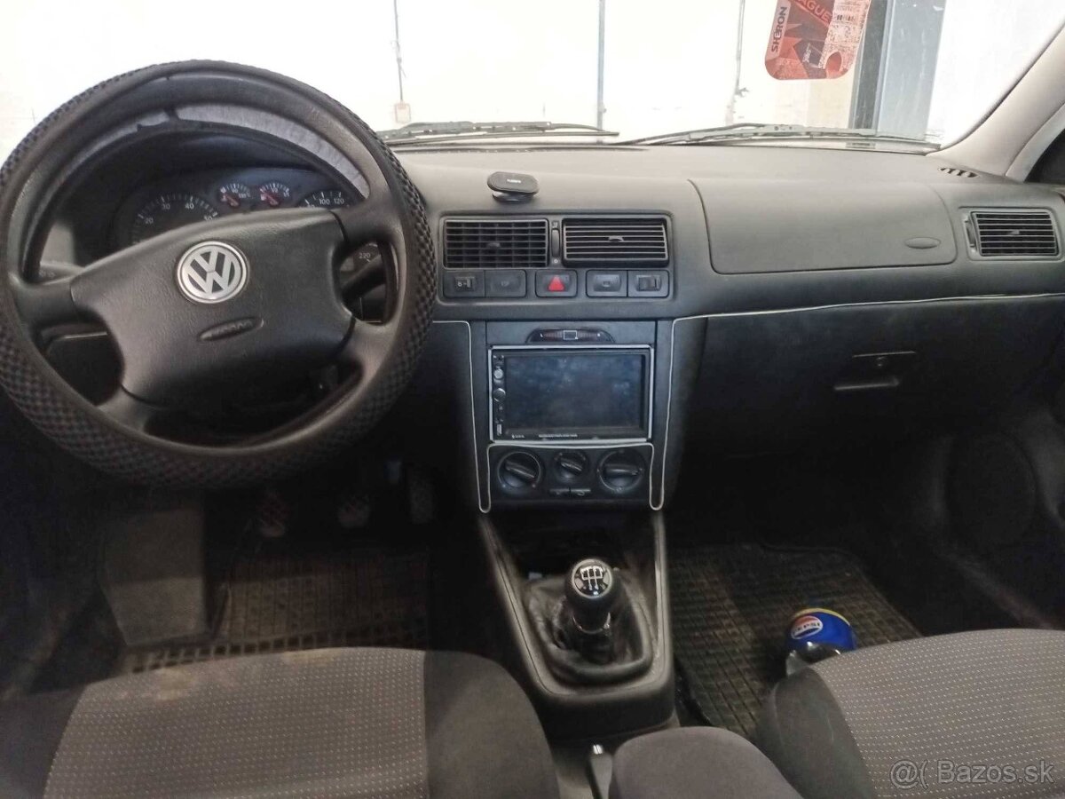 Predám Volkswagen golf - 5