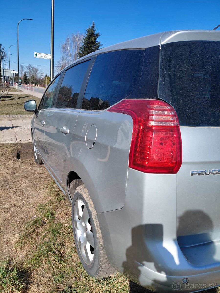 Predám Peugeot 5008 1.6HDI - 5