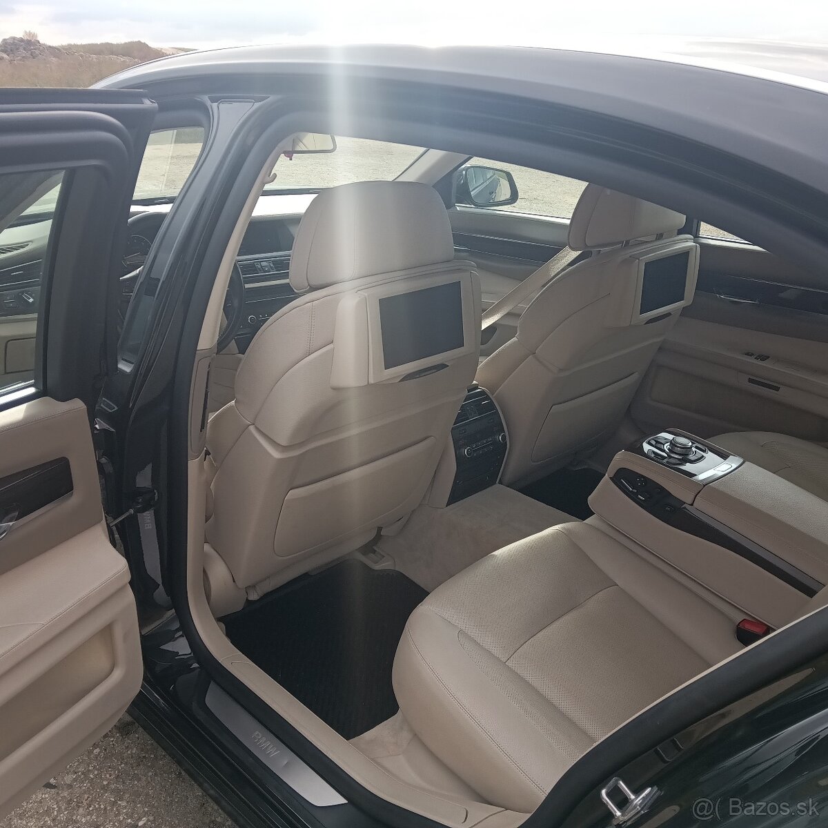 Predám BMW 750li - 5