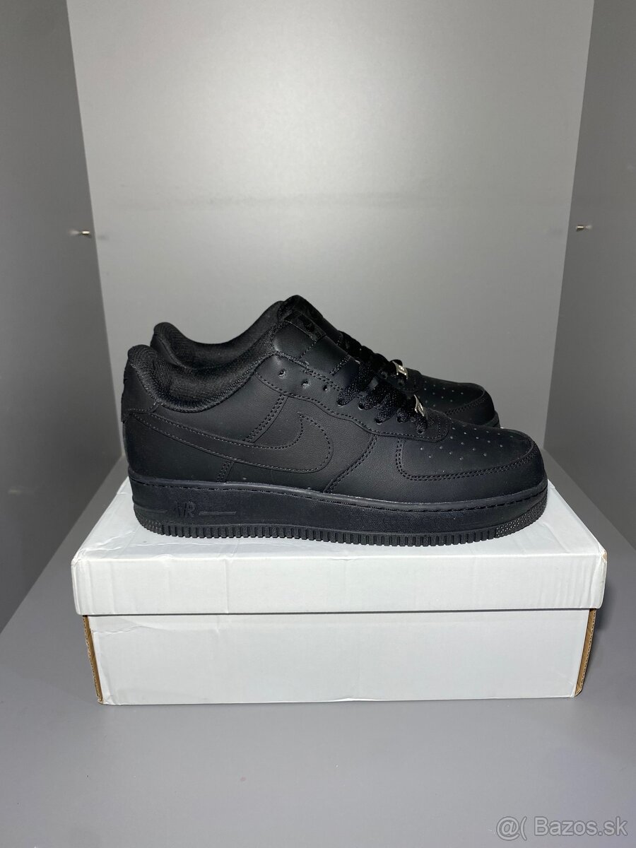 Nike Air Force 1 Čierne - 5