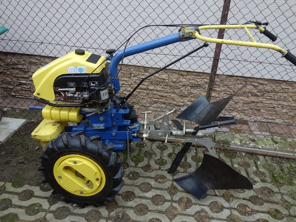 Podvozok na Agzat s pluhom - 5