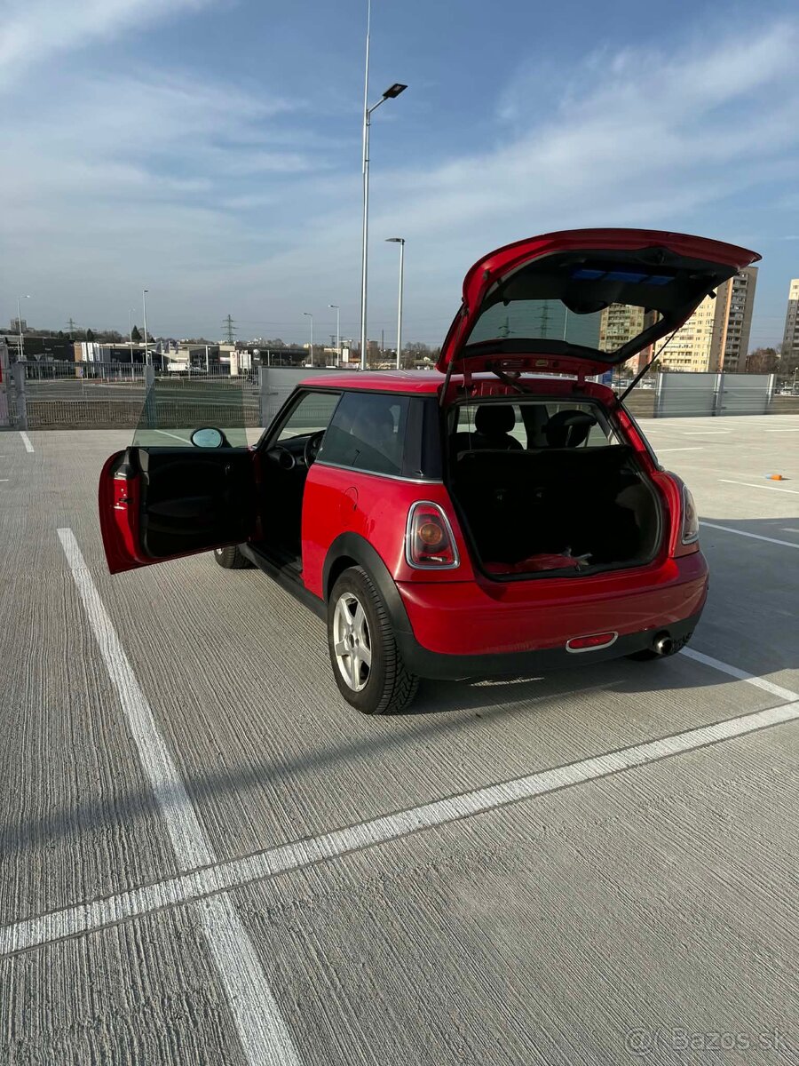 Mini Cooper One - 5