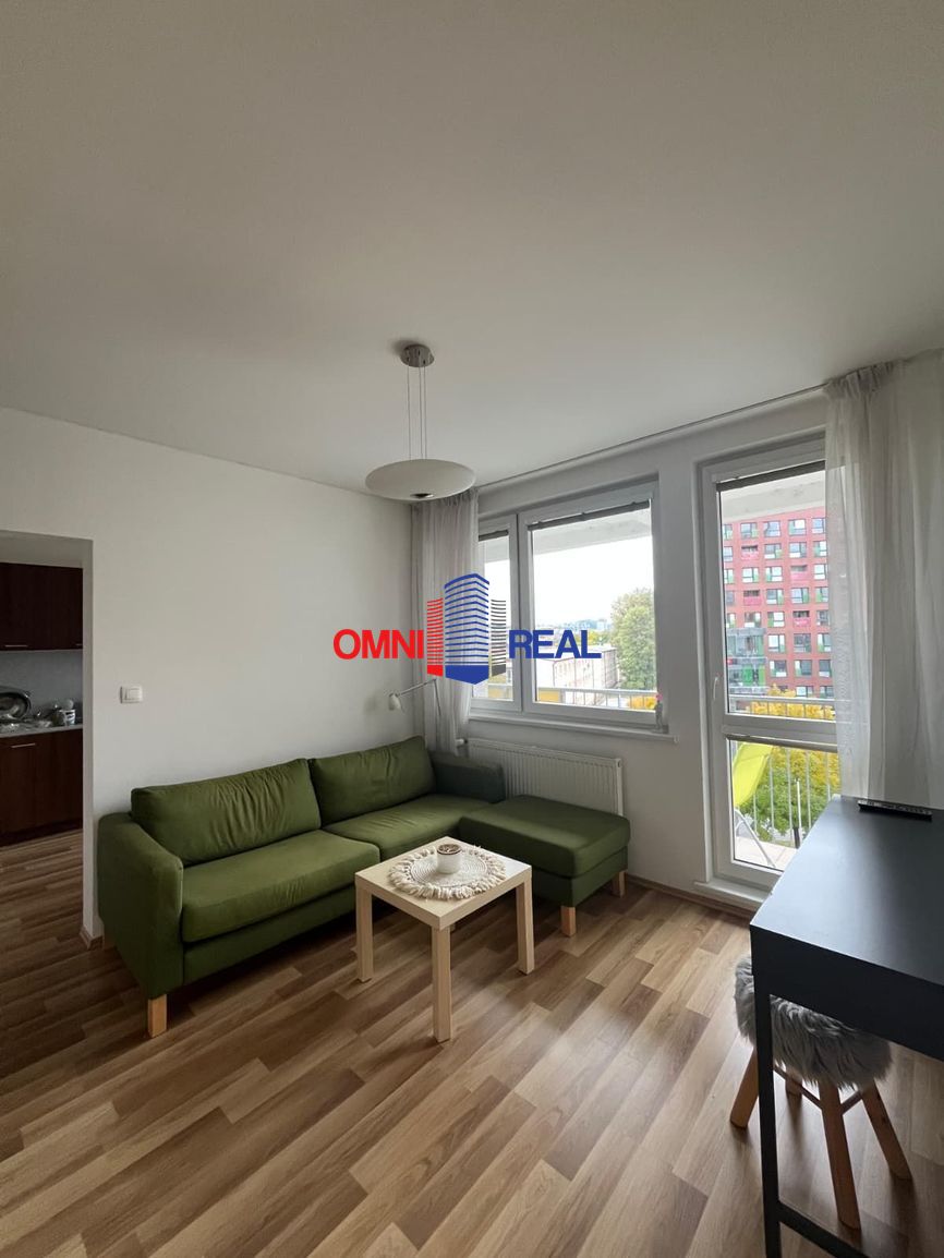 2 izb. byt, Košická ul., 4/10 - 2x loggia - 5