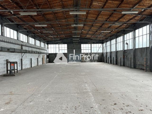 Skladovacia hala s priamym vstupom na prenájom - 533 m2, Kuk - 5