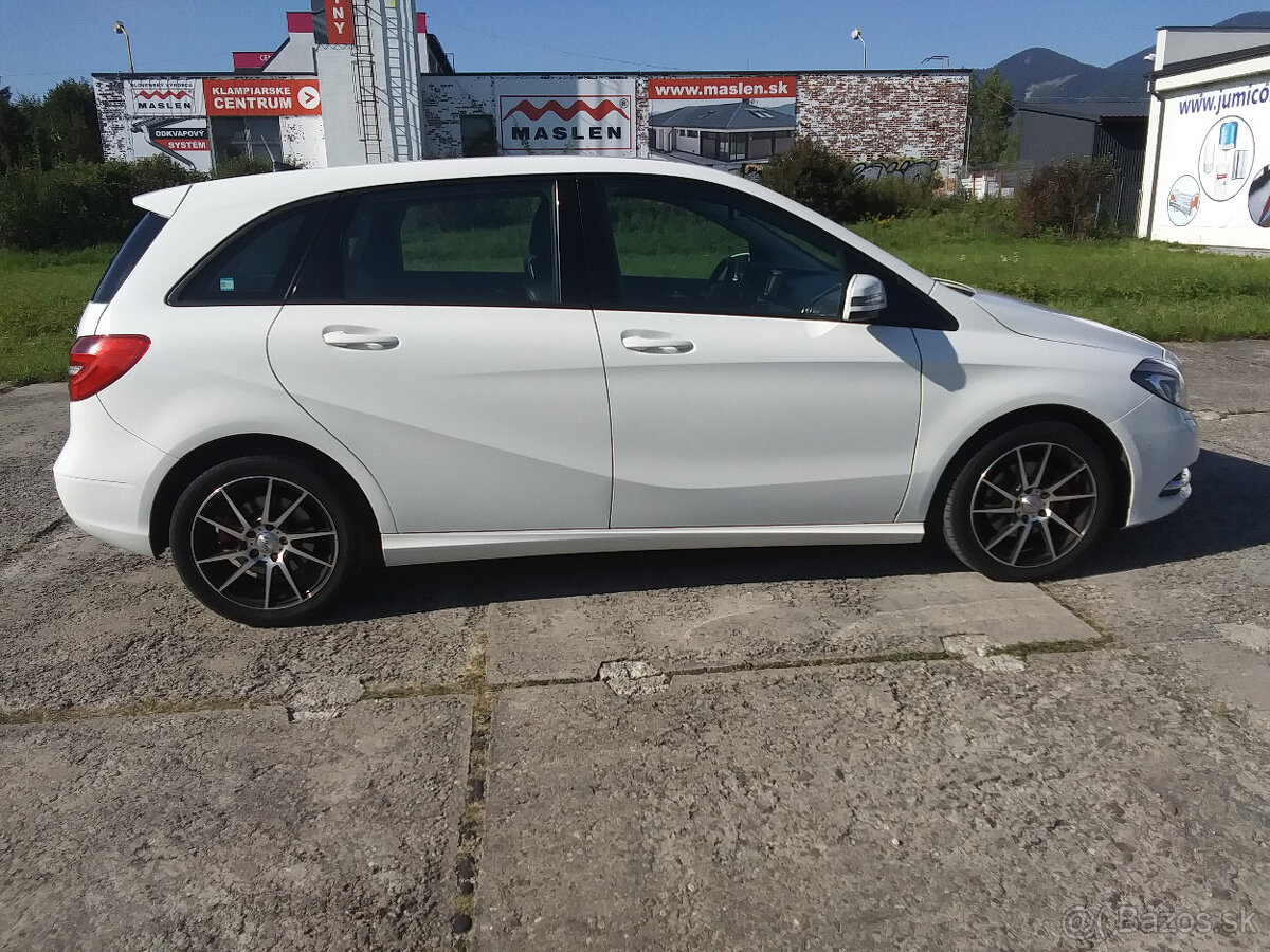 Mercedes B 180 CDI, Automat, Bixenóny, Klíma, Koža, Alu sada - 5