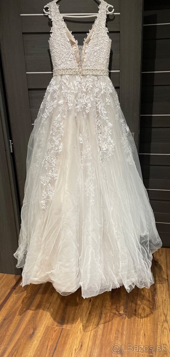 Predám svadobné šaty s vlečkou - 5