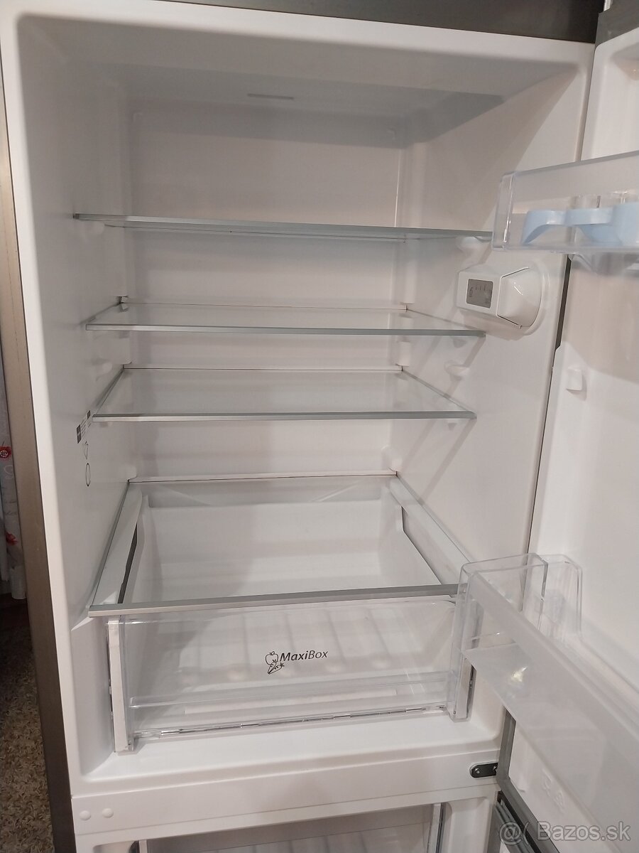 Chladnička s mrazničkou - 5