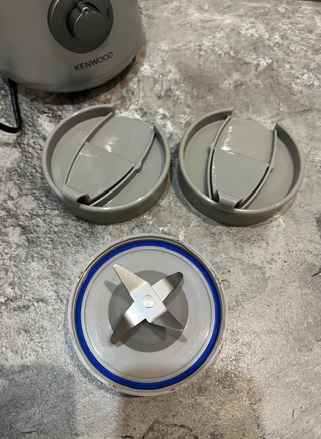 Kenwood smoothie 2go 300w mixér - 5