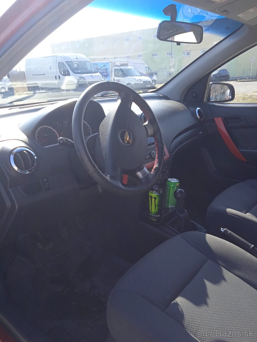Chevrolet Aveo - 5