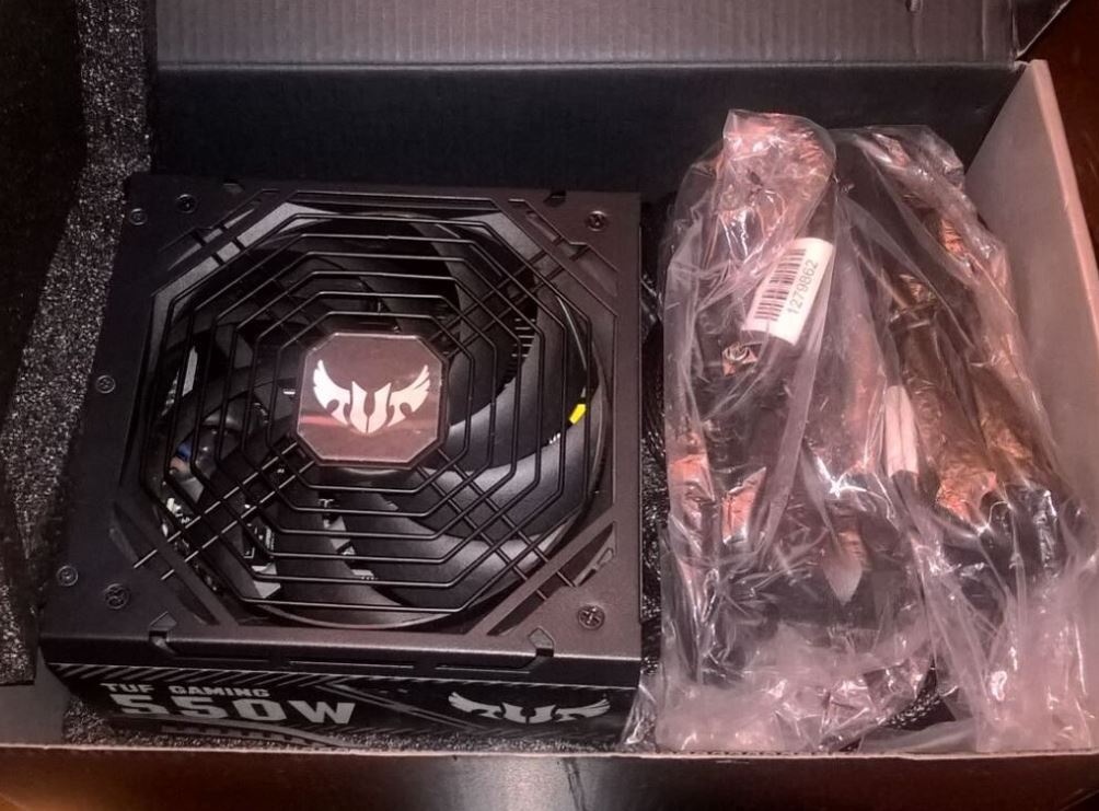 ASUS TUF Gaming 550W PLUS Bronze - 5